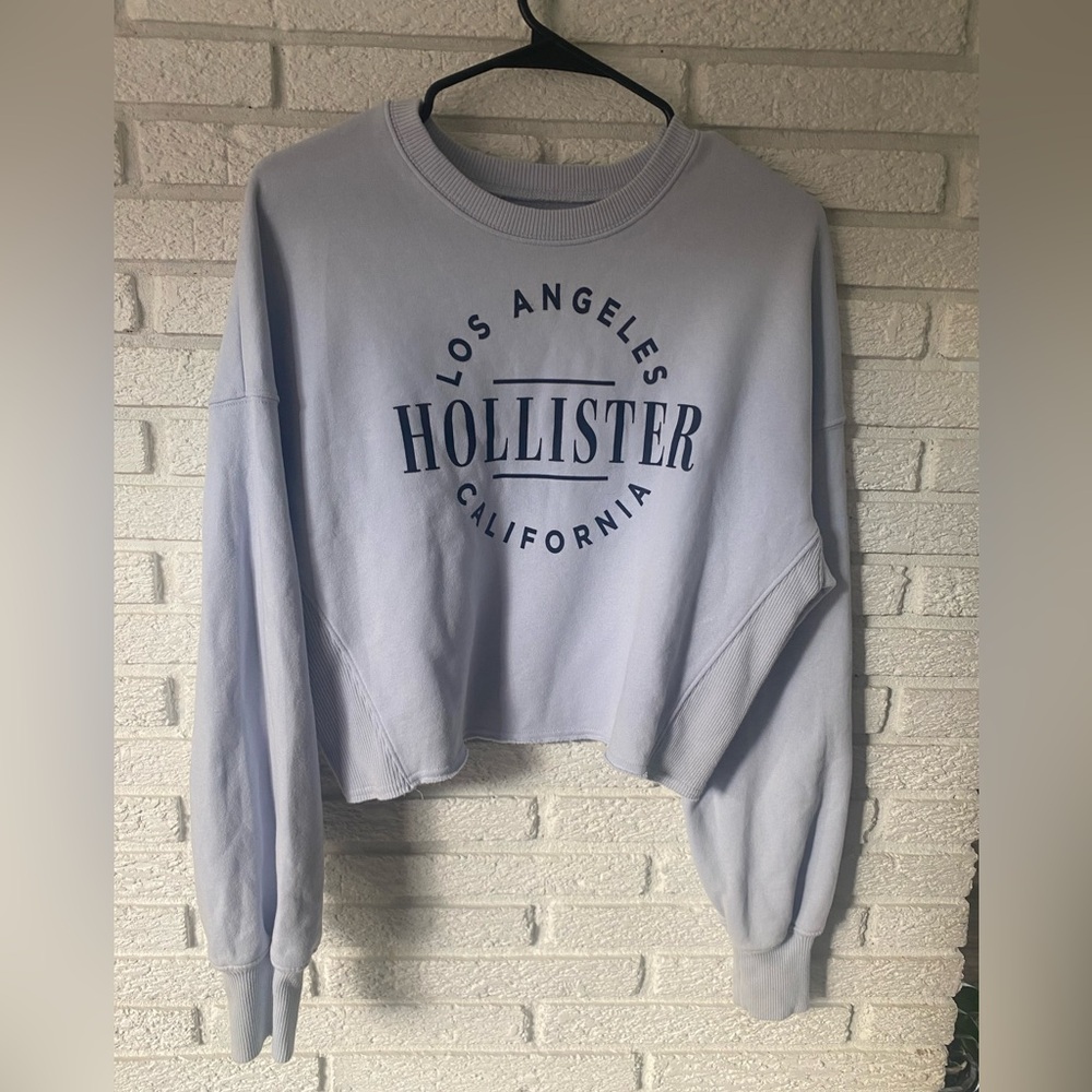 HOLLISTER BLUE CROPPED CREW NECK